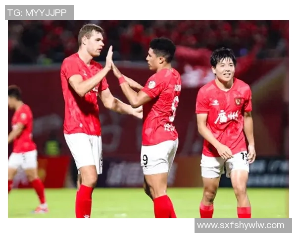 广州足球队的节奏变革引发热议球迷期待新风貌与战术创新