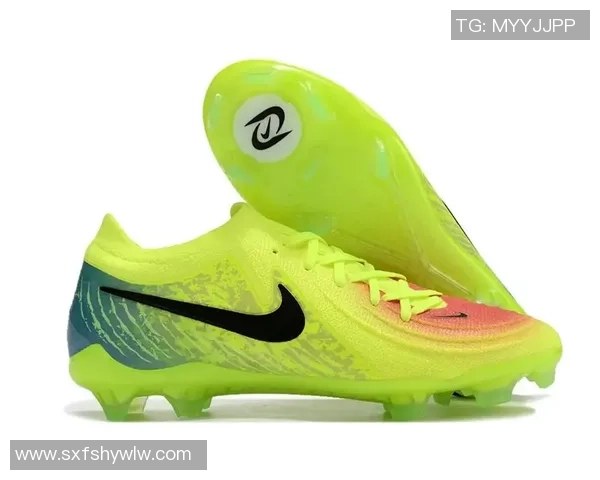 足球明星为何青睐特定球鞋品牌揭秘他们的选择与时尚潮流的关系 足球明星为何青睐特定球鞋品牌揭秘他们的选择与时尚潮流的关系