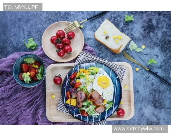 足球明星的人鱼线背后的训练秘密与饮食秘诀揭秘 足球明星的人鱼线背后的训练秘密与饮食秘诀揭秘